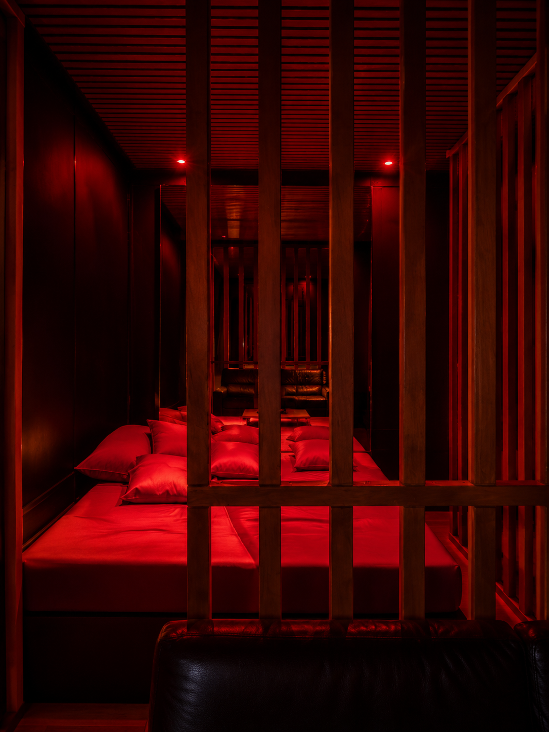 Donkere spiegelkamer bij Max21