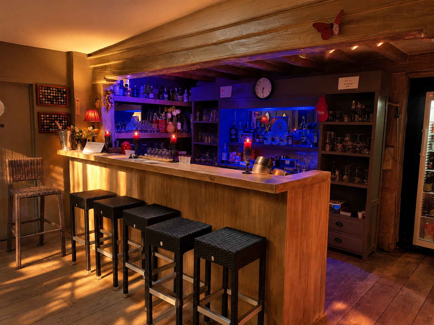 Gezellige bar bij Max21